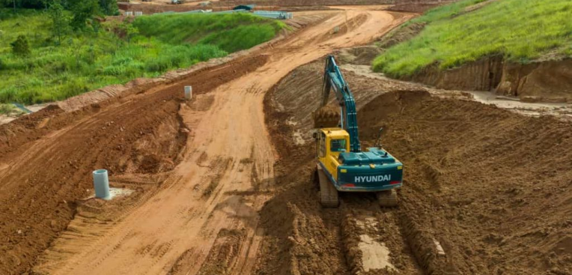 Terraplanagem - Preparação de Terrenos e Obras de Infraestrutura